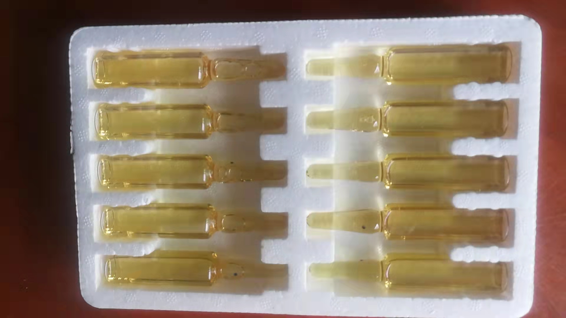 熱毒消炎康注射液，獨(dú)特的進(jìn)口增效因子組方對(duì)各種動(dòng)物熱毒炎癥注射后快速見效，注射一次就搞定的獸醫(yī)常備殺手锏王牌級(jí)別藥物